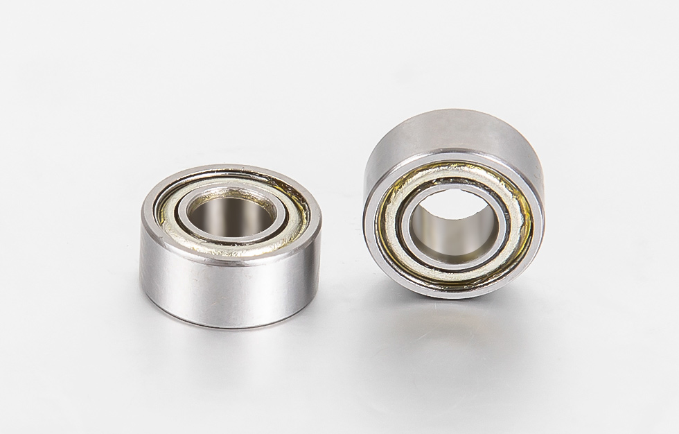 Preventive measures for early damage of sliding bearings
